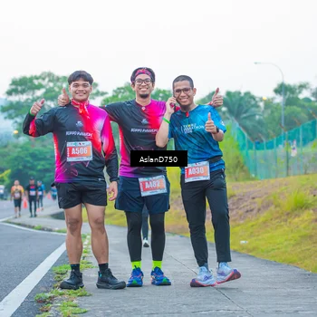 Runner Photo 4900013