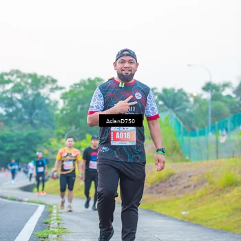 Runner Photo 4900044