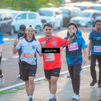 Runner Photo 4900333