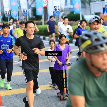 Runner Photo 4900343