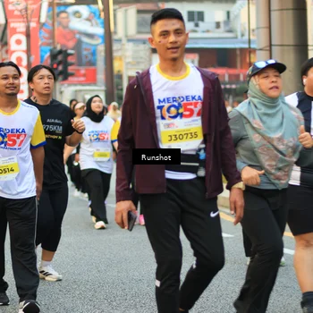 Runner Photo 4900500