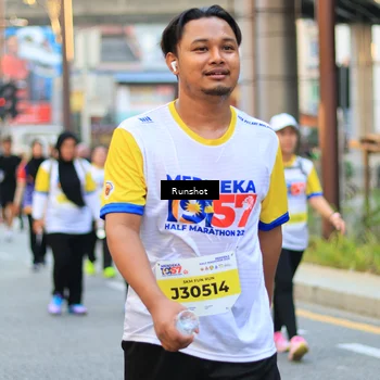 Runner Photo 4900600