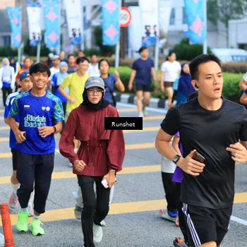 Runner Photo 4900715