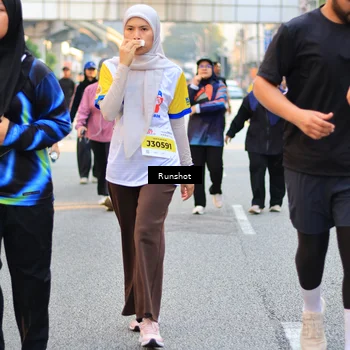 Runner Photo 4900716