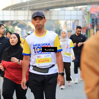 Runner Photo 4900724