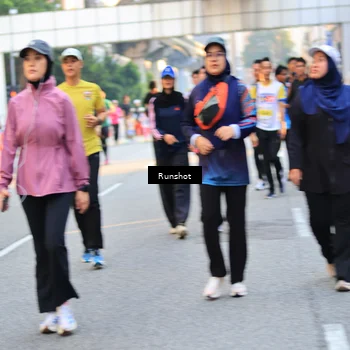 Runner Photo 4900763