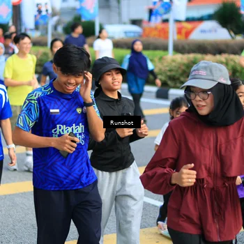Runner Photo 4901009