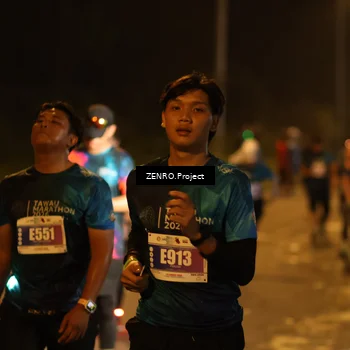 Runner Photo 4901024