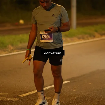 Runner Photo 4901120