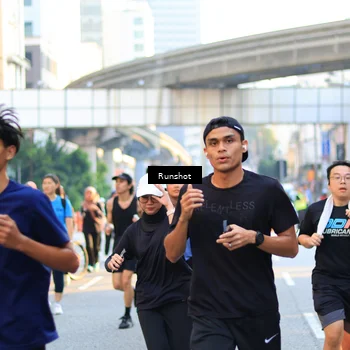 Runner Photo 4901176