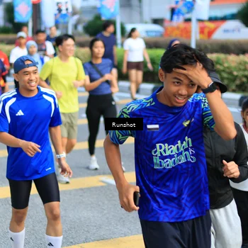 Runner Photo 4901233