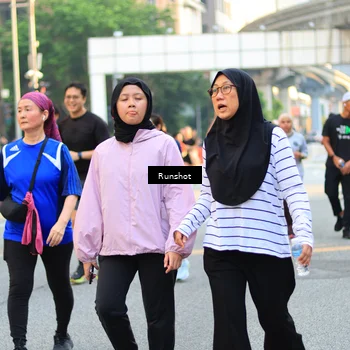 Runner Photo 4901263