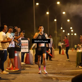 Runner Photo 4901273