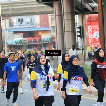Runner Photo 4901311