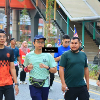 Runner Photo 4901415