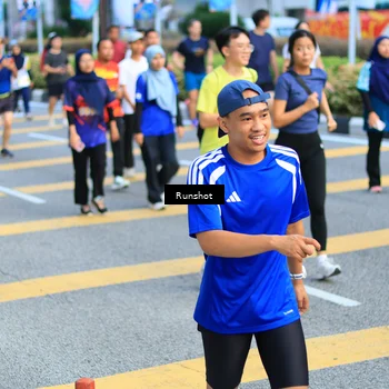 Runner Photo 4901536
