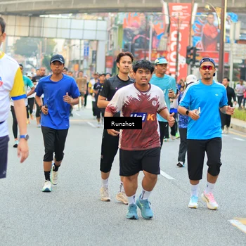 Runner Photo 4901633