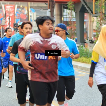 Runner Photo 4901715