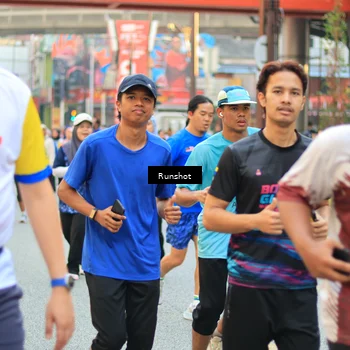 Runner Photo 4901726