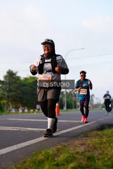 Runner Photo 4902311