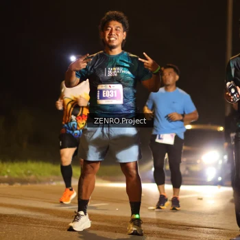 Runner Photo 4903751