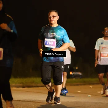 Runner Photo 4904336
