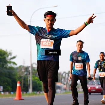 Runner Photo 4904375