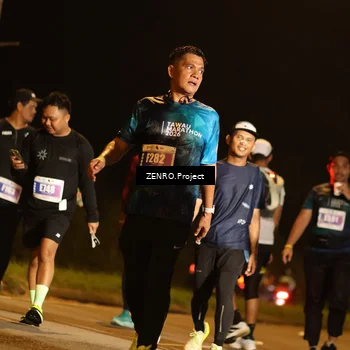 Runner Photo 4904685