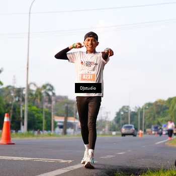 Runner Photo 4904757