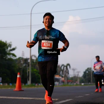 Runner Photo 4904816