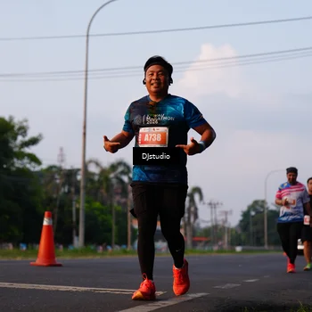 Runner Photo 4904904