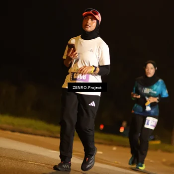Runner Photo 4905115