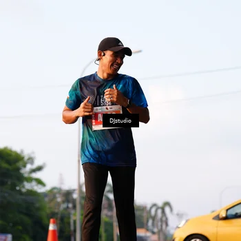 Runner Photo 4905157
