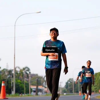 Runner Photo 4905475