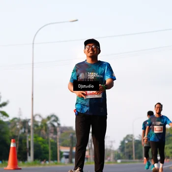 Runner Photo 4905499