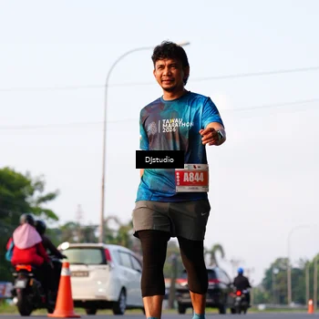 Runner Photo 4905605