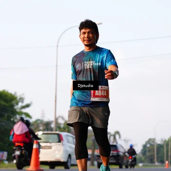 Runner Photo 4905613
