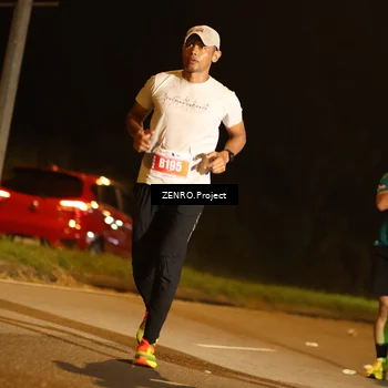 Runner Photo 4905757