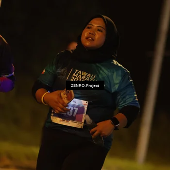 Runner Photo 4906001