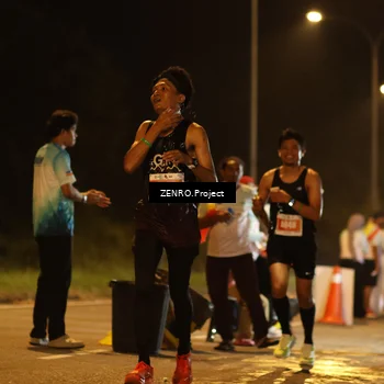 Runner Photo 4906626