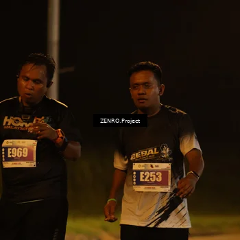 Runner Photo 4906975