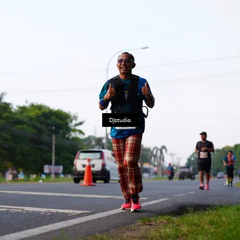 Runner Photo 4907100