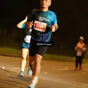 Runner Photo 4907172