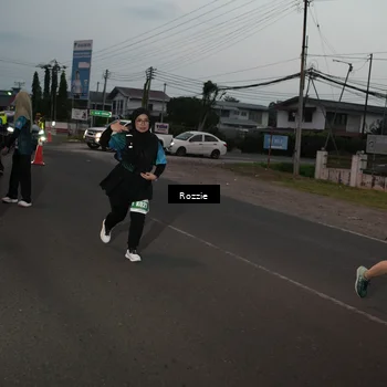 Runner Photo 4907675