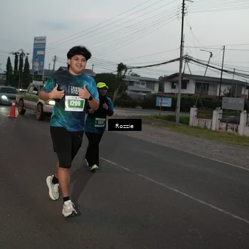 Runner Photo 4907872