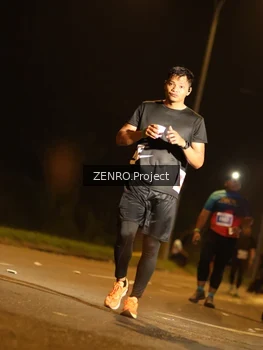 Runner Photo 4908393