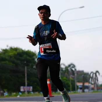 Runner Photo 4908705