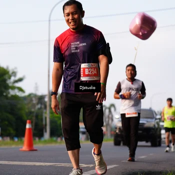 Runner Photo 4909240