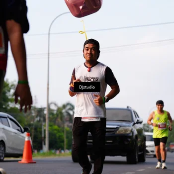 Runner Photo 4909271