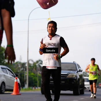 Runner Photo 4909369